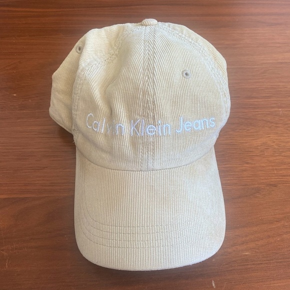 Calvin Klein Jeans Corduroy Hat - Picture 1 of 3